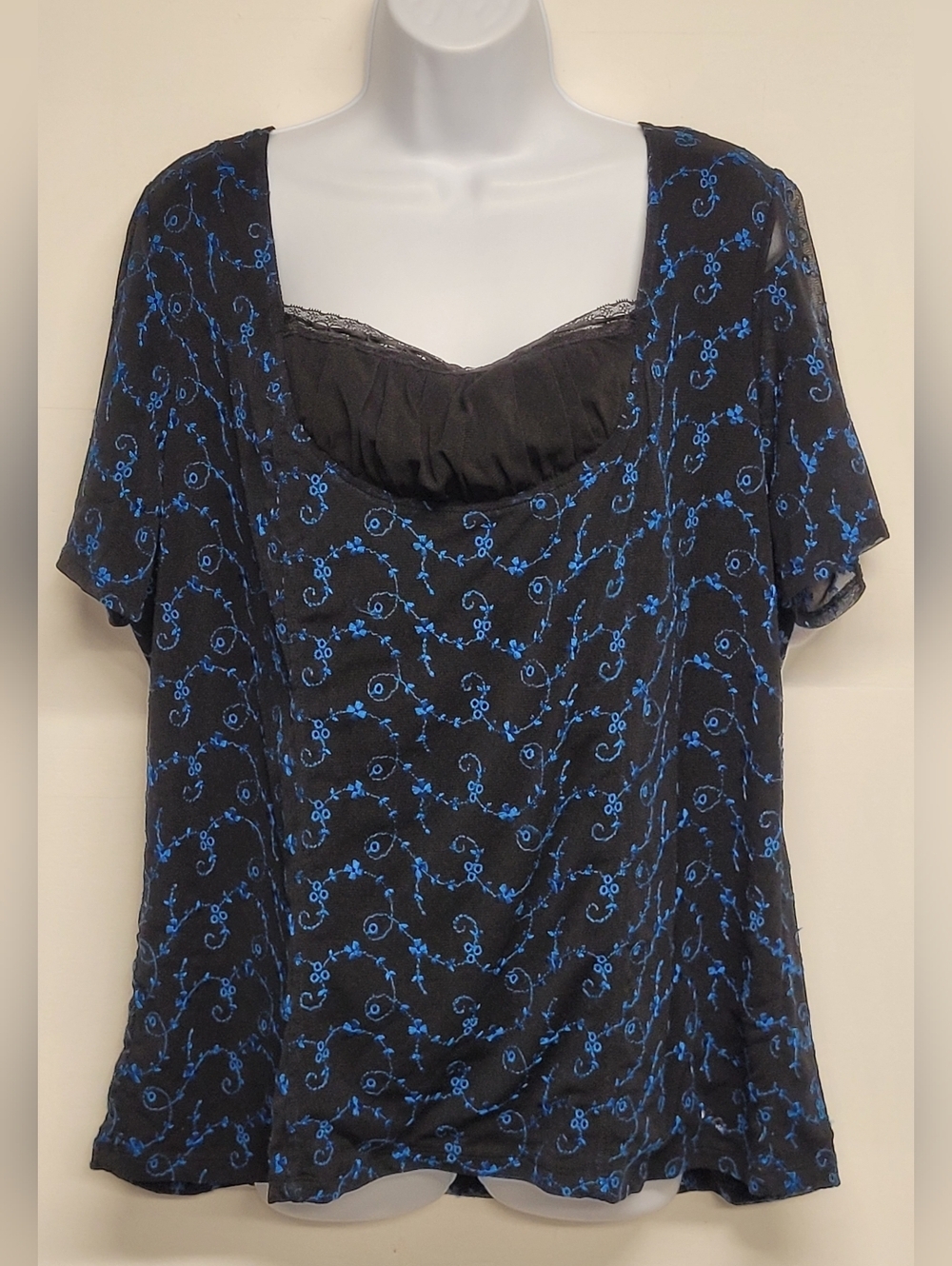 I.N.C Woman 2X Top Nylon Black Blue Embroideredshort Sleeve Lace Panel